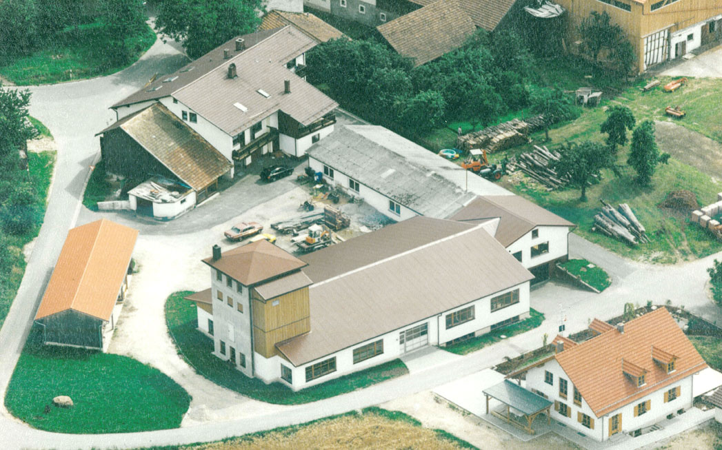 1996 erfolgte ein großer An- und Umbau 1996 erfolgte ein großer An- und Umbau